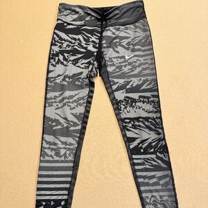 Nike Dry Fit Gray Leggings Size S